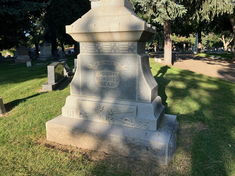 Civil_War_Colorado_-_Mountain_View_Cemetery_GAR_Statue___Longmont__Colorado_-_Image_3.jpeg